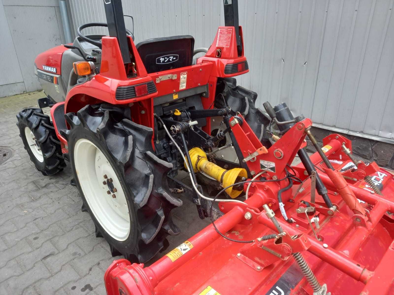 Japoński traktorek Yanmar AF 18 z glebogryzarką 4x4 18 KM Rewers
