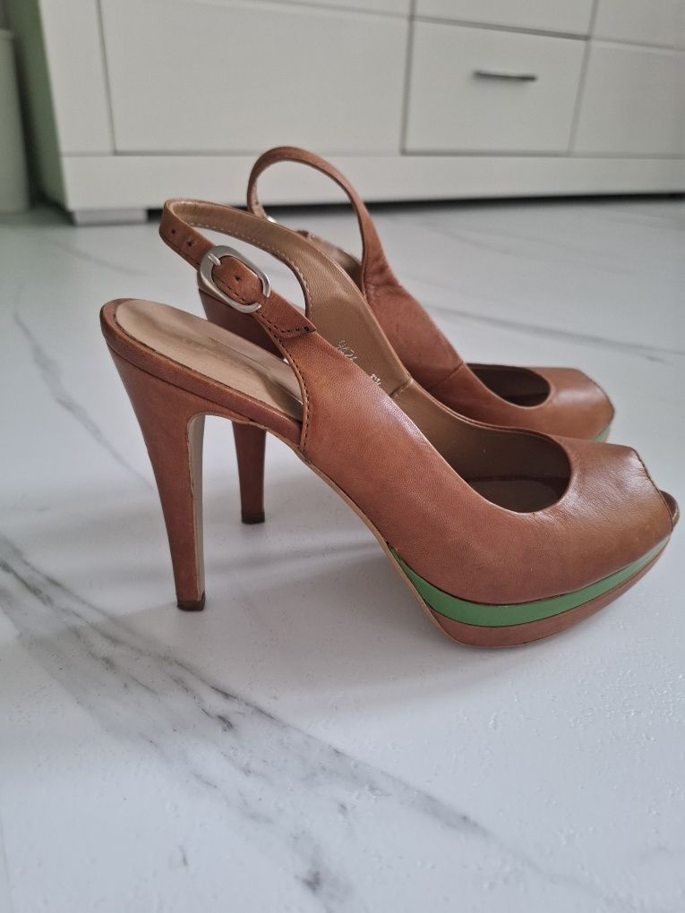 Skórzane sandały 38 szpilki 10 cm - 12 cm kamel