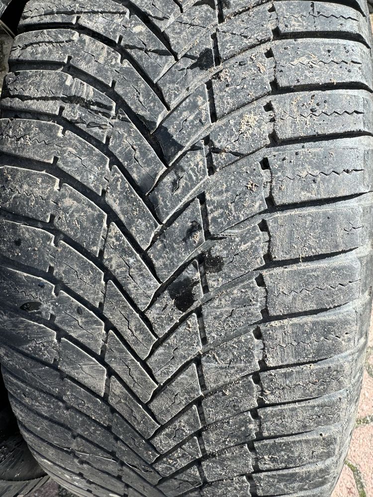 4 x Bridgestone weather control a005