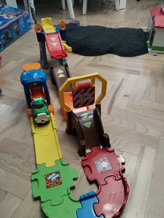 Zestaw vtech tor+ samochodziki