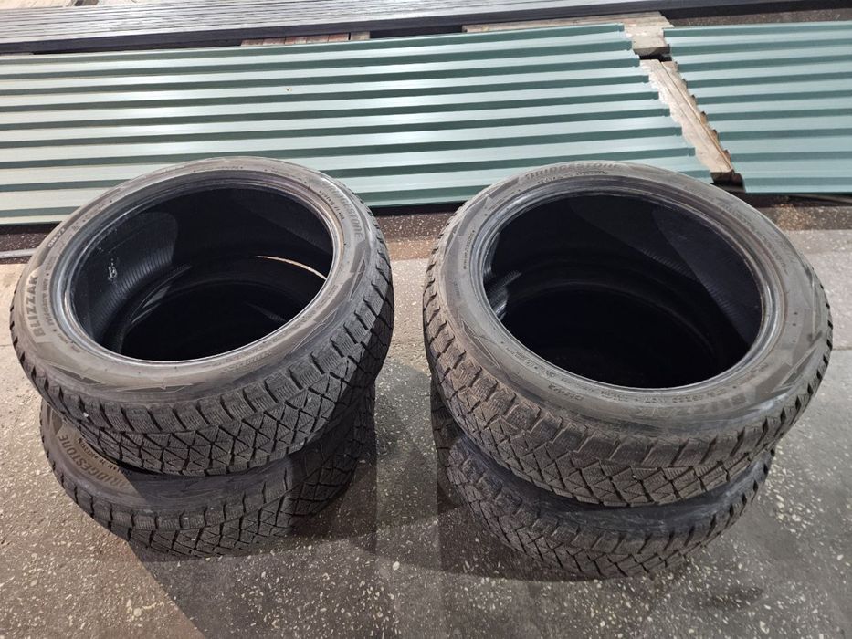 Зимові шини Bridgestone