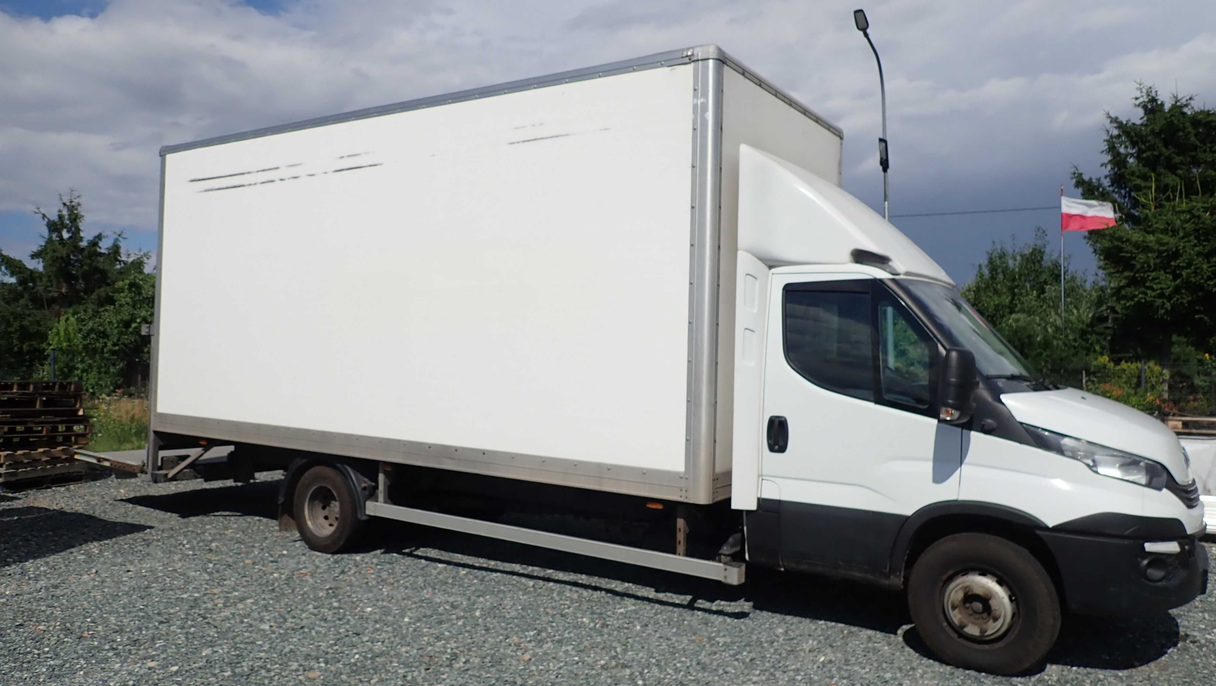 Iveco Daily 72C18A8 + підйомник