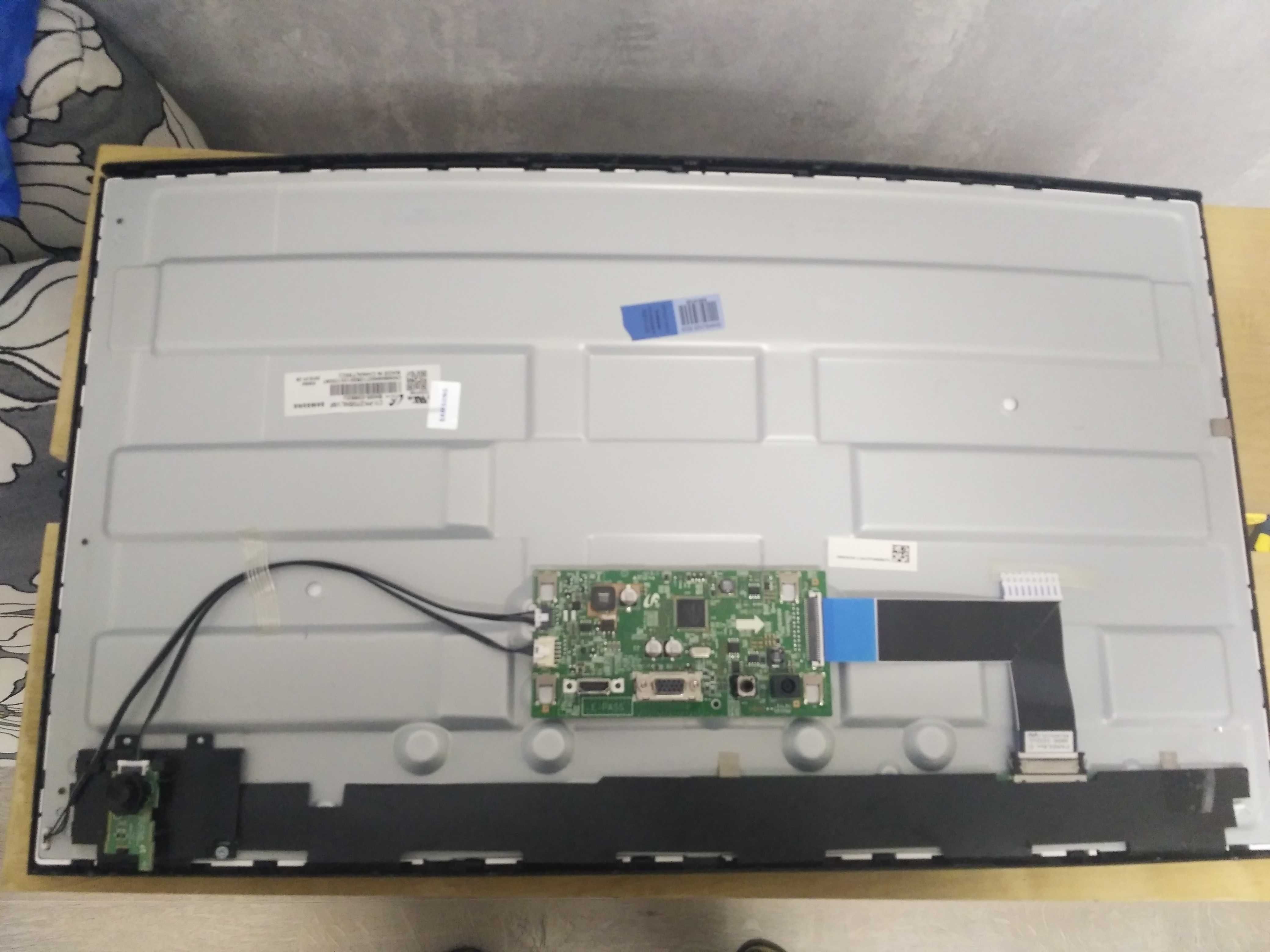 Mонитор Samsung C27F390FHI (LC27F396FHIXCI) разборка