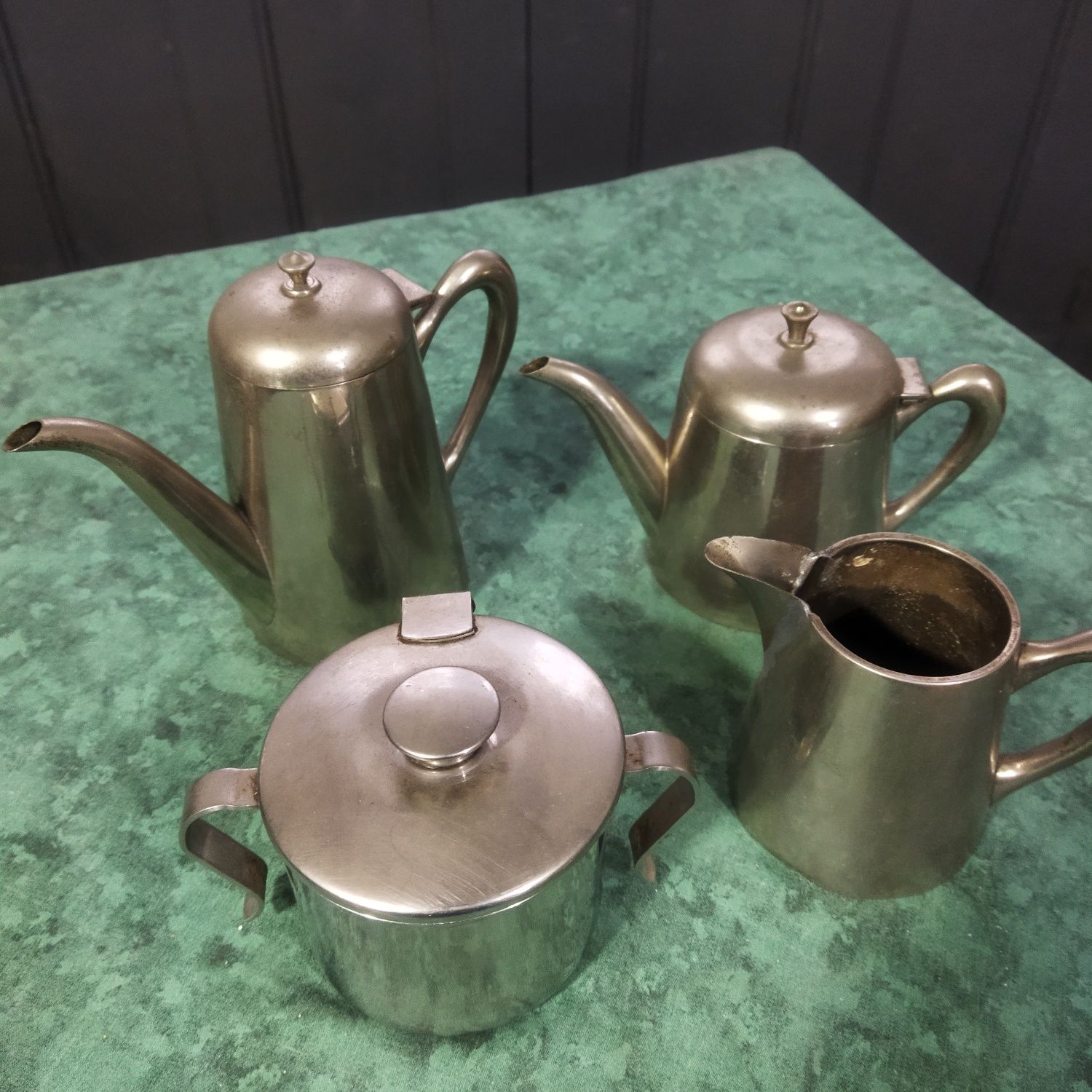 Conjunto peças antigas chá e café em alumínio