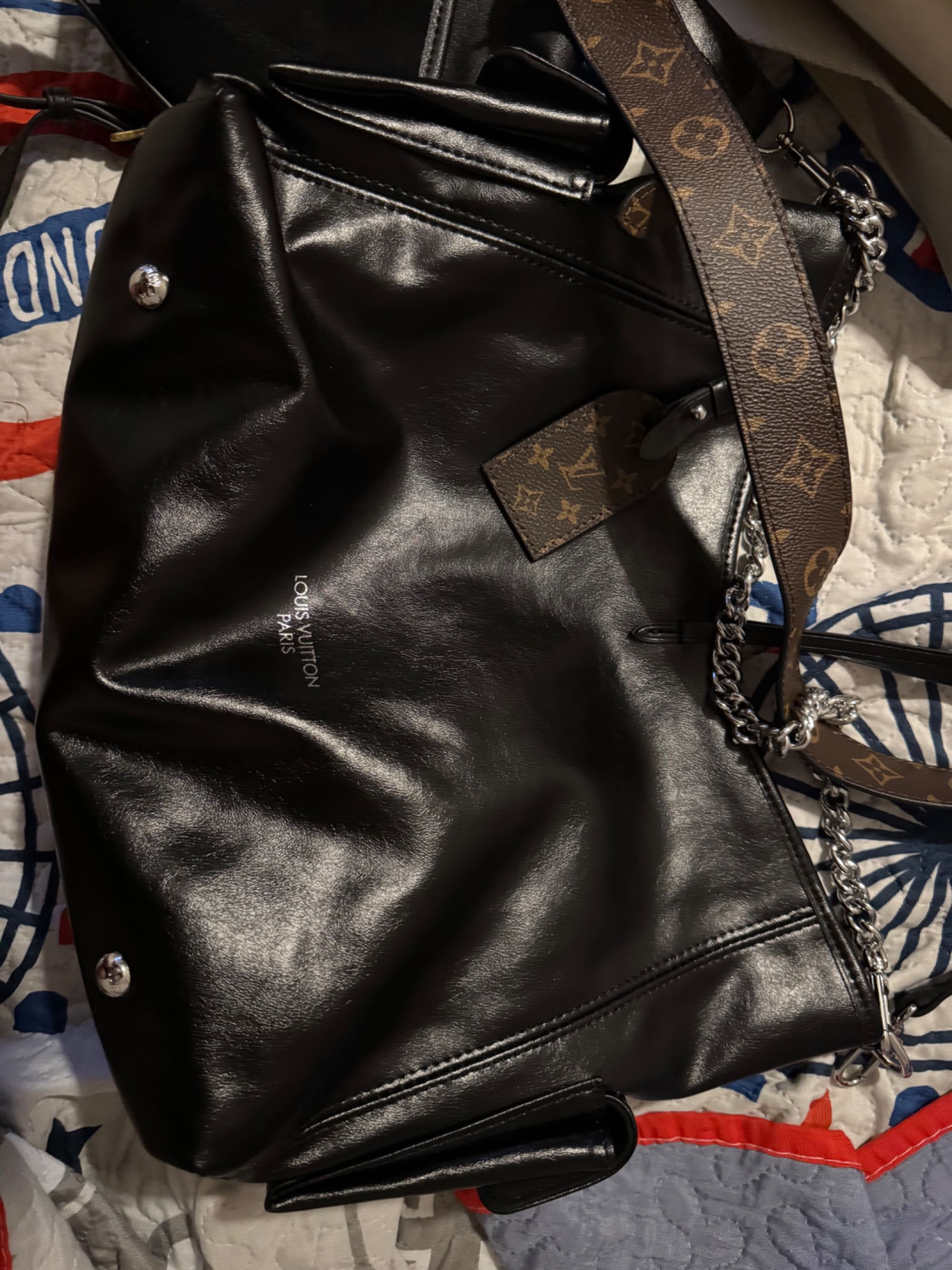 Mala  louis Vuitton original usada uma vez