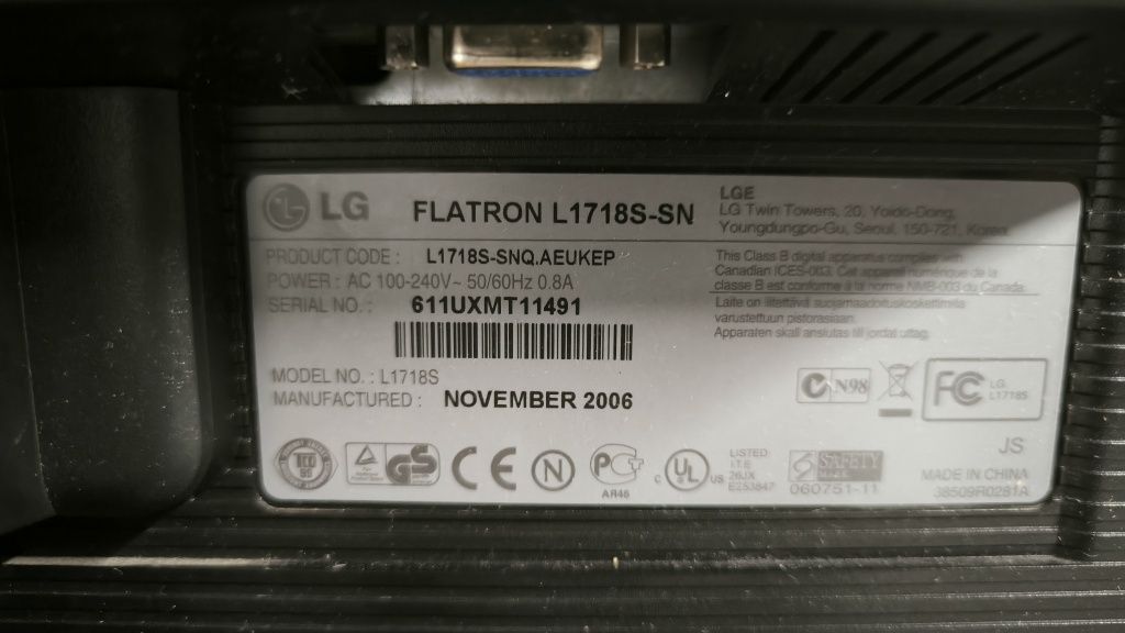 Monitor 17 cali LG Flatron L1718S