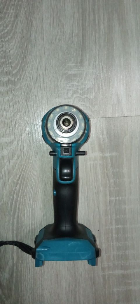 Шуруповерт Makita DTD 173D (імпакт)