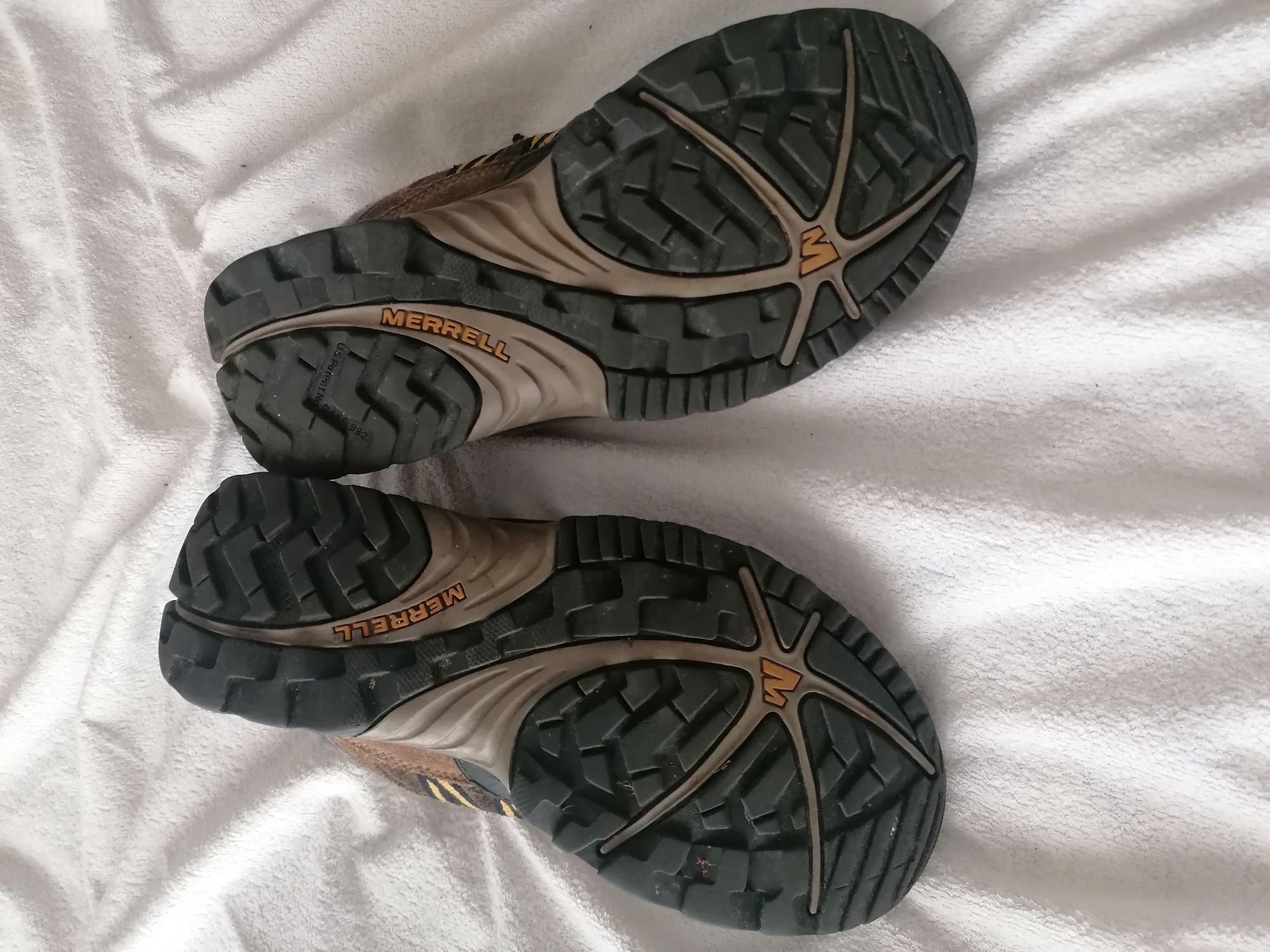 Merrell, nº 41 castanhos