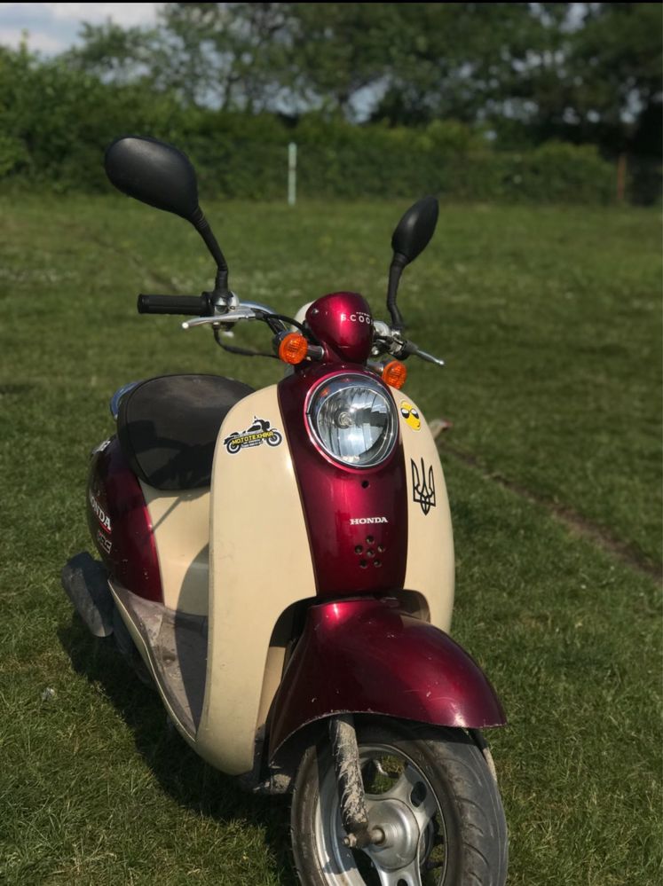 Продам скутера.Honda
