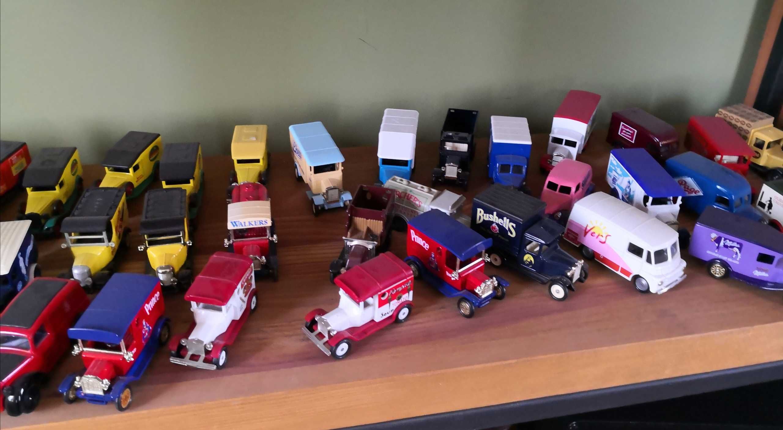 Моделі брендованих вантажівок LLEDO