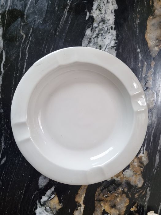 Popielniczka porcelanowa prl lubiana