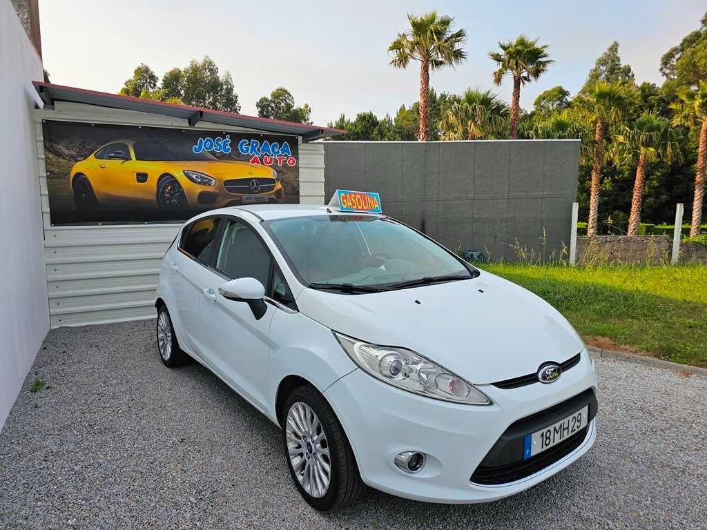 Ford Fiesta 1.25i 80Cv Titanium 09/2011