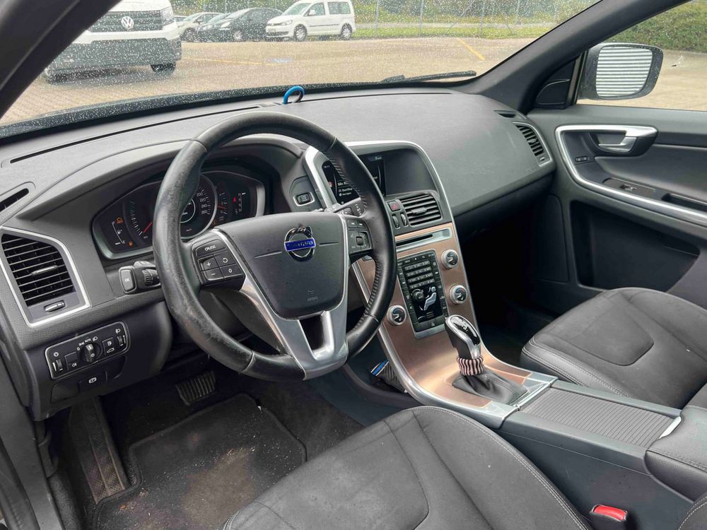 VOLVO XC 60 automat