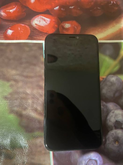 Продам iphone 11 pro 256гб отличное состояние