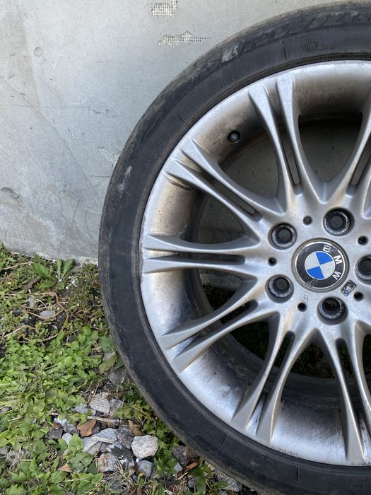 Диски р18 разношироки бмв