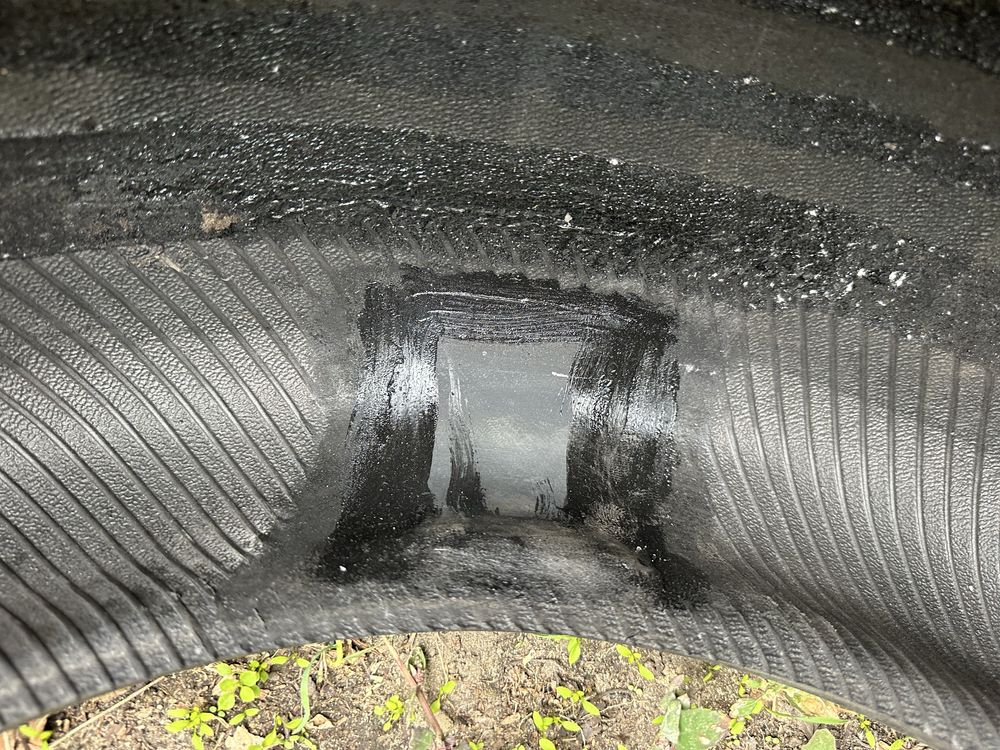265/45 R20 Continental Tesla model X plaid