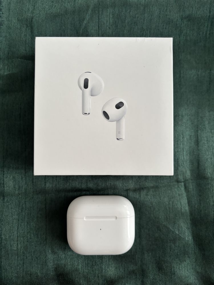AirPods 3rd generation magsafe charging case