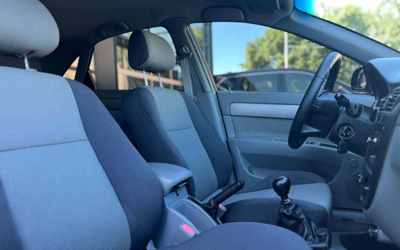 Chevrolet Lacetti 2012