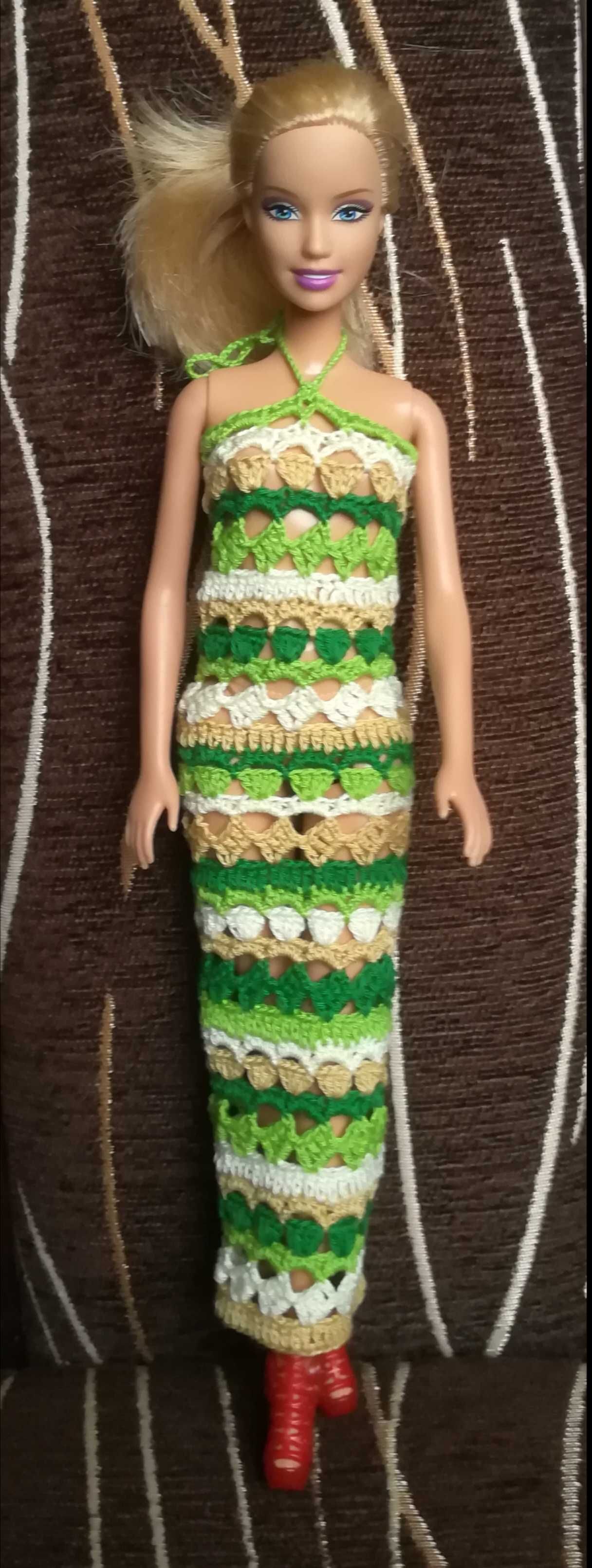 Szydełkowa sukienka, ubranko dla lalki Barbie