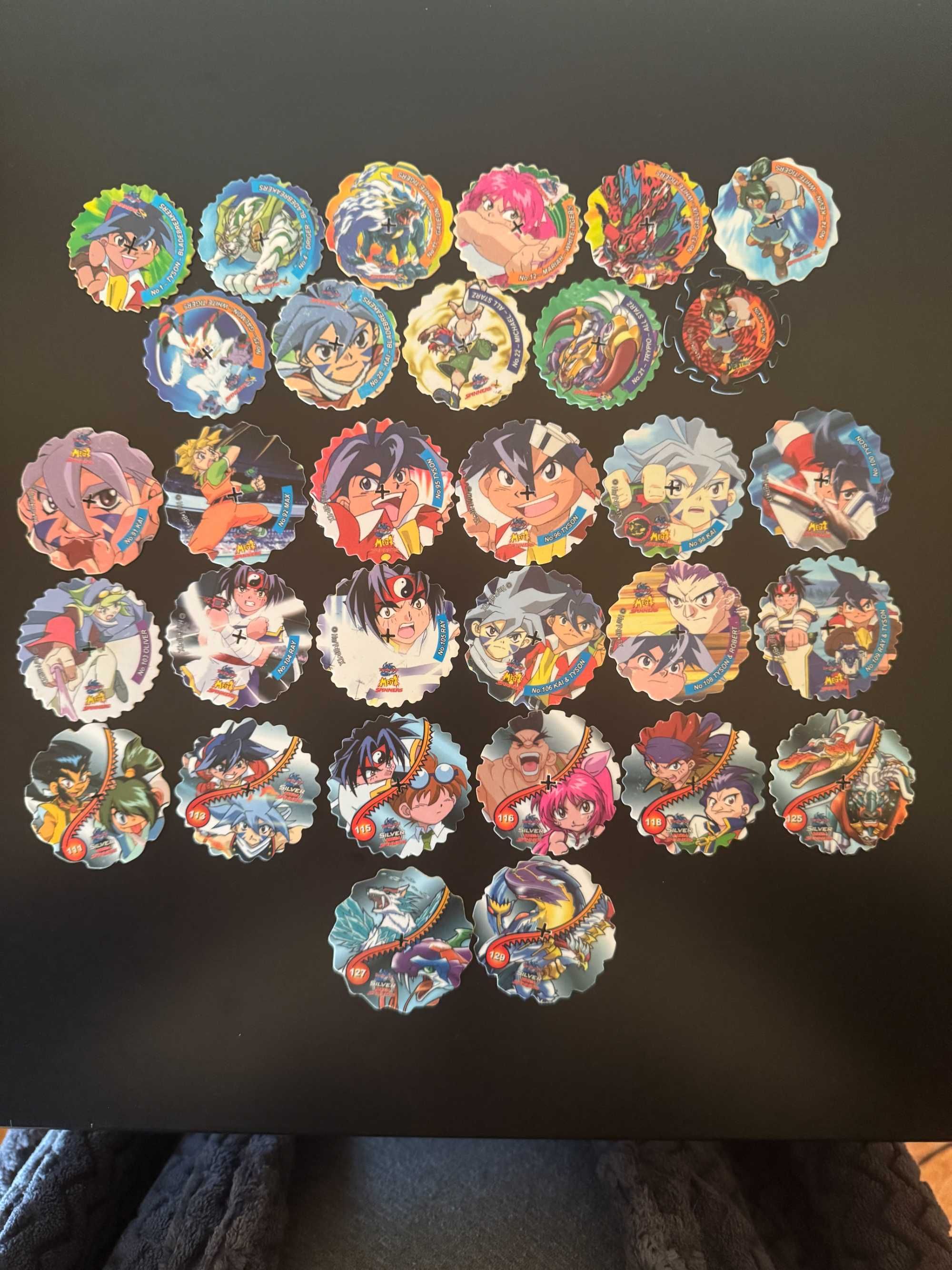 67 Tazos Beyblade Matutano / Chipicao Diferentes