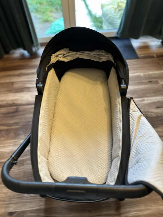 Wozek dzieciecy Venicci Claro 2w1 noir