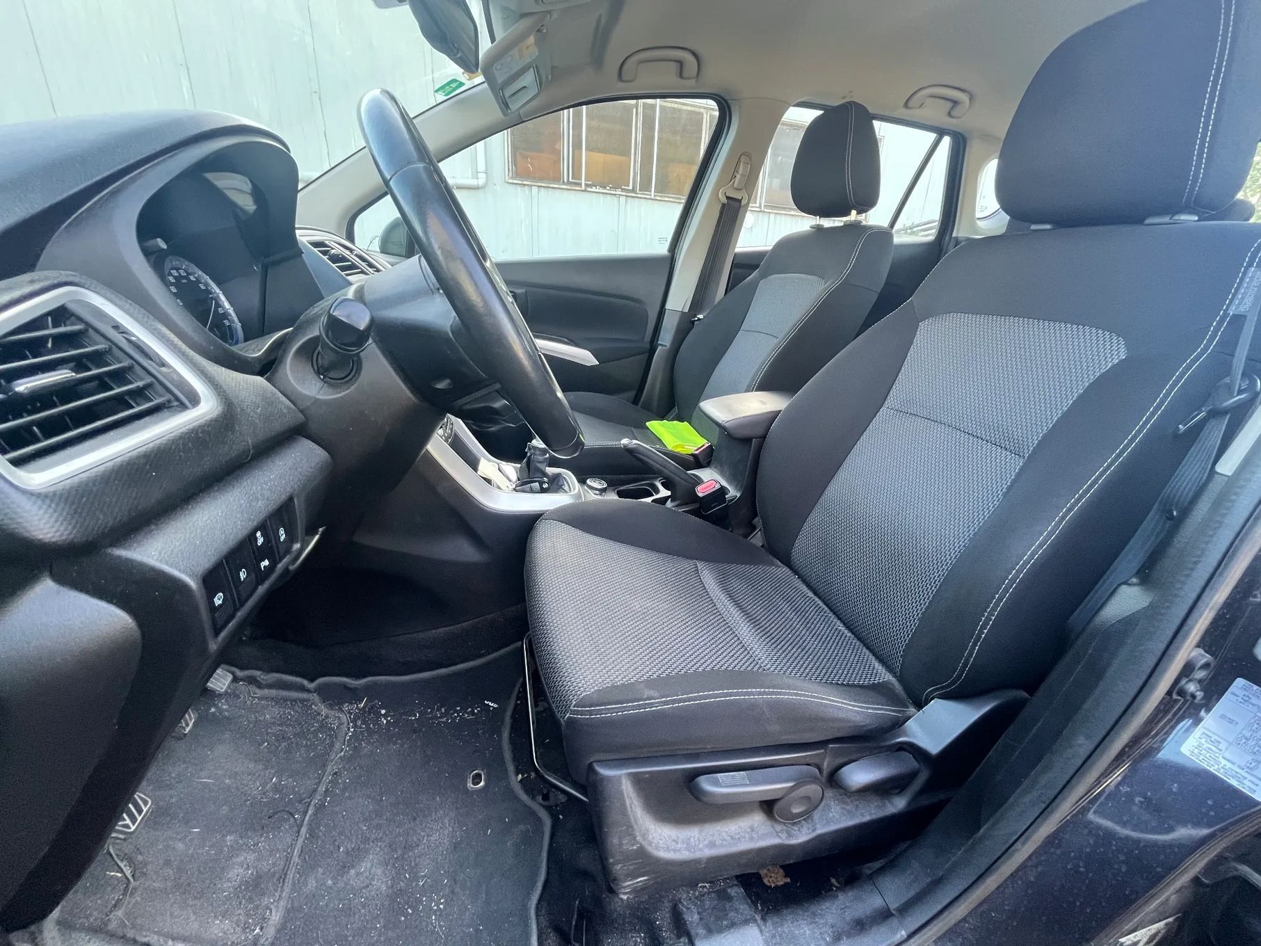 Suzuki SX4 S-Cross bogate wyposażenie niski przebieg 4x4