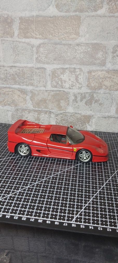 Ferrari f150 maisto 1:24