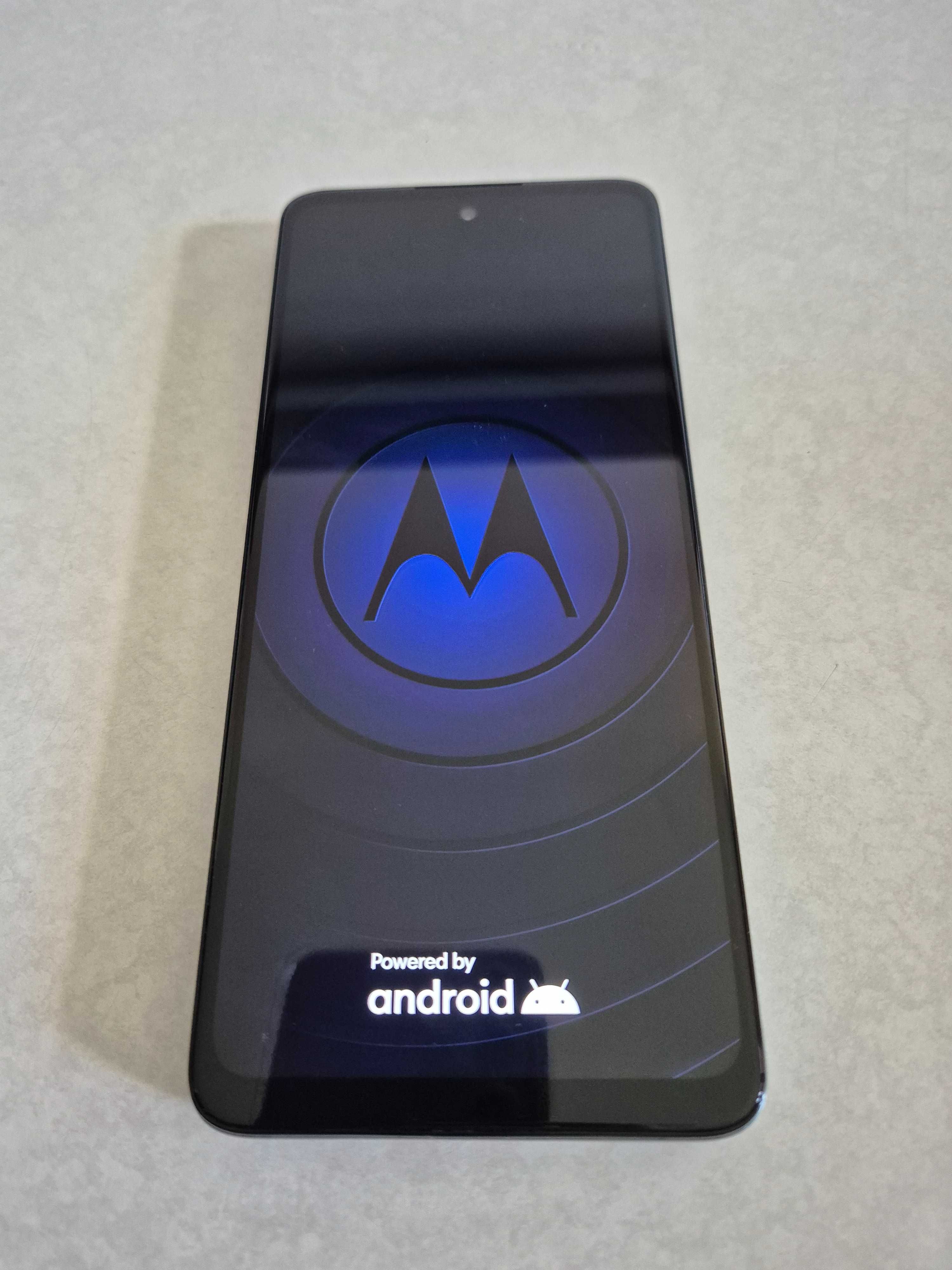 Motorola G60s, Android, 6 GB RAM i 128 GB pam wew, miętowy, 2 futerały