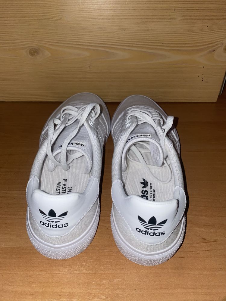 Adidas 3mc white..