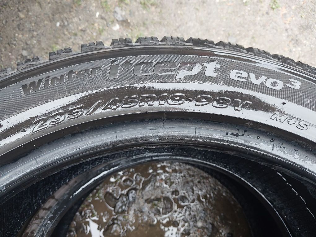 Hankook Winter i'cept evo3 235/45R18 98 V XL