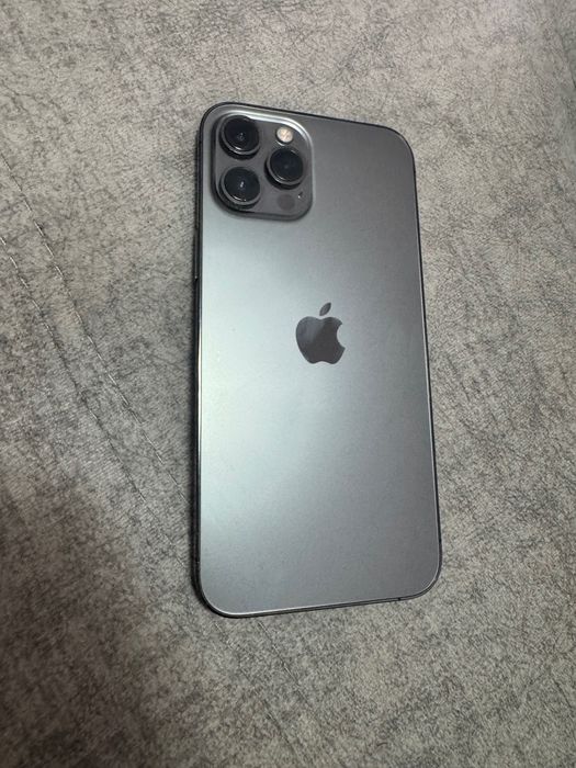 Vendo iPhone 12 Pro Max 128 GB muito bom estado