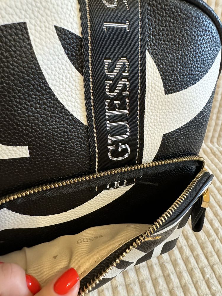 Рюкзак Guess. Жіночий