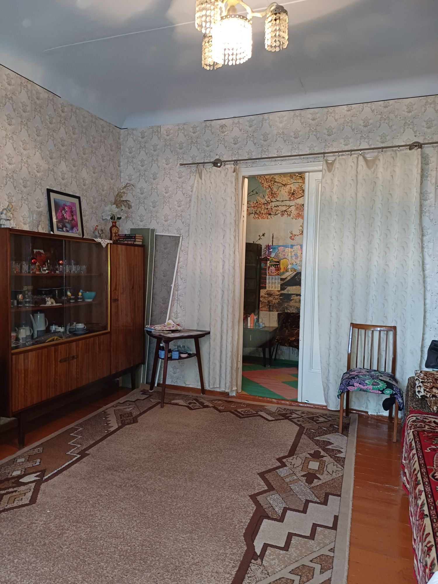 Продам большая 2х комн квартира пр. Гагарина Металлургический 97-й кв!