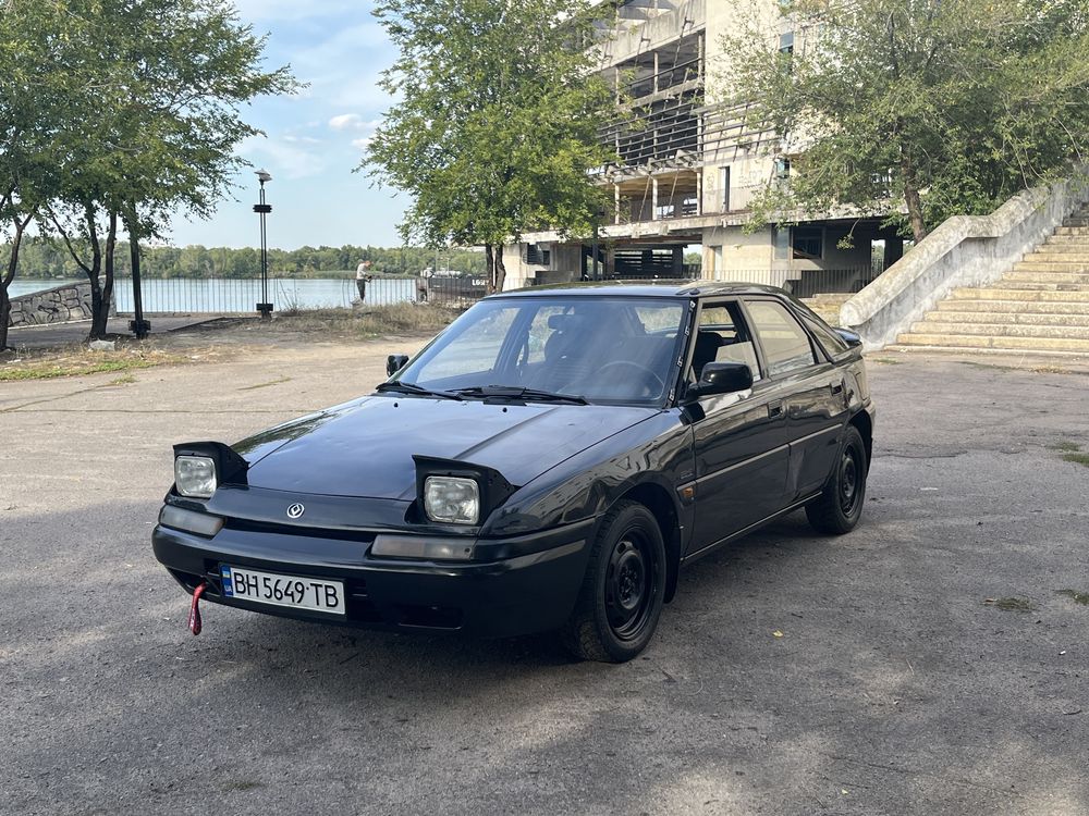 Продам Mazda 323f 1991