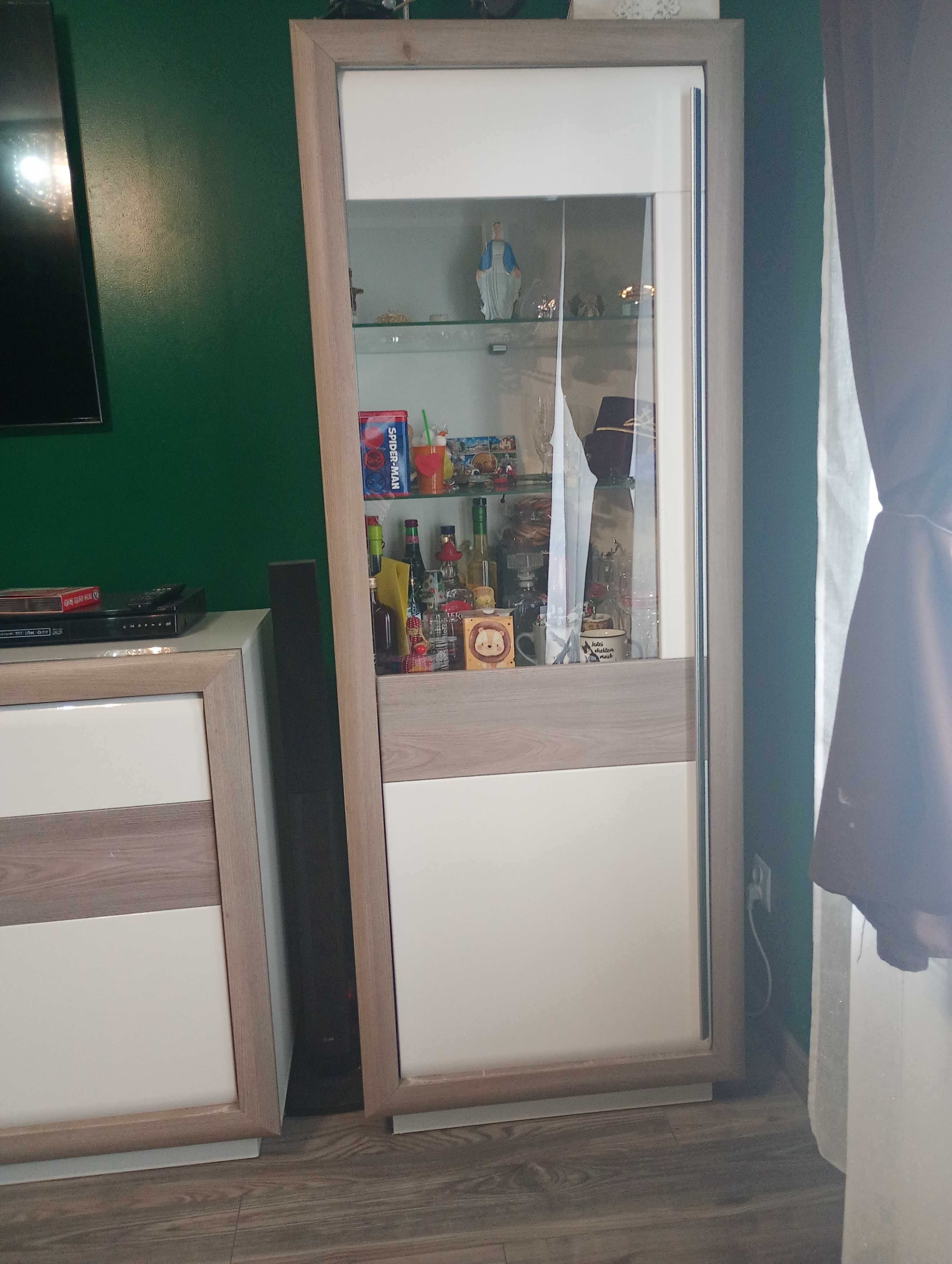 Sprzedam podświetlany zestaw mebli firmy JARD