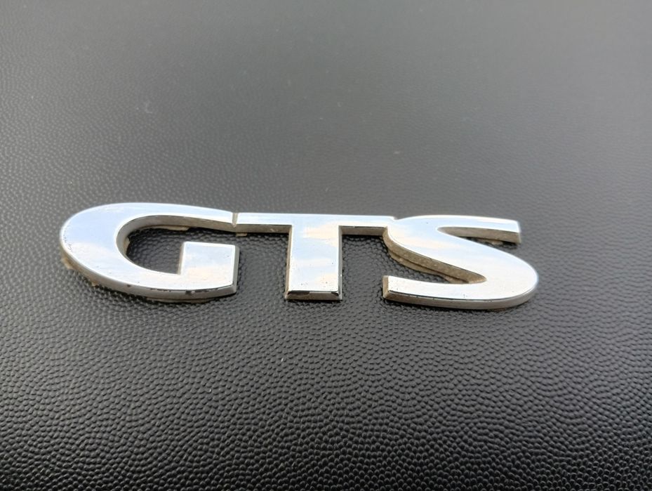 Oryginalny znaczek GTS Opel Vectra