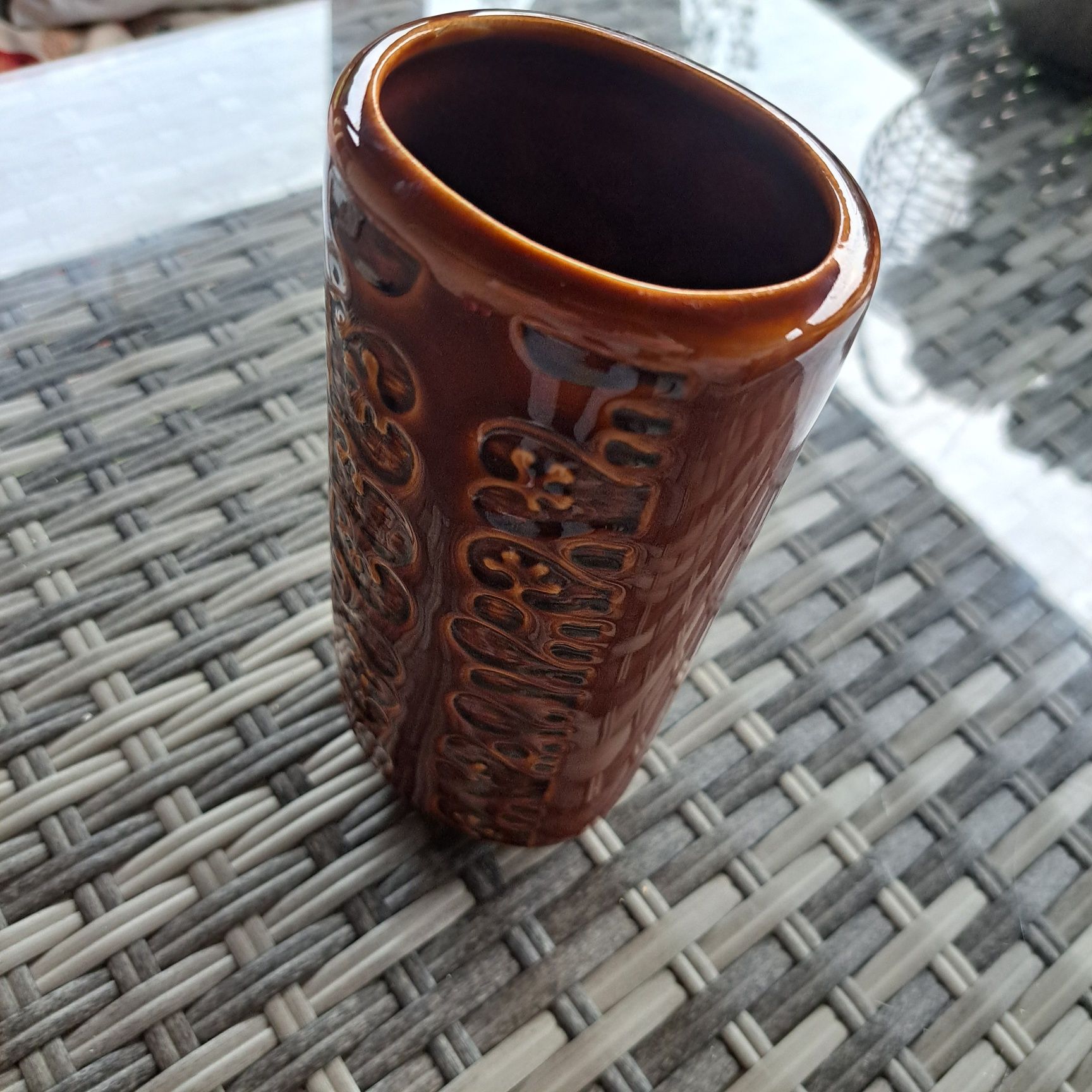 Wazon z porcelitu. Pruszków wzór ,,Wodorosty,,