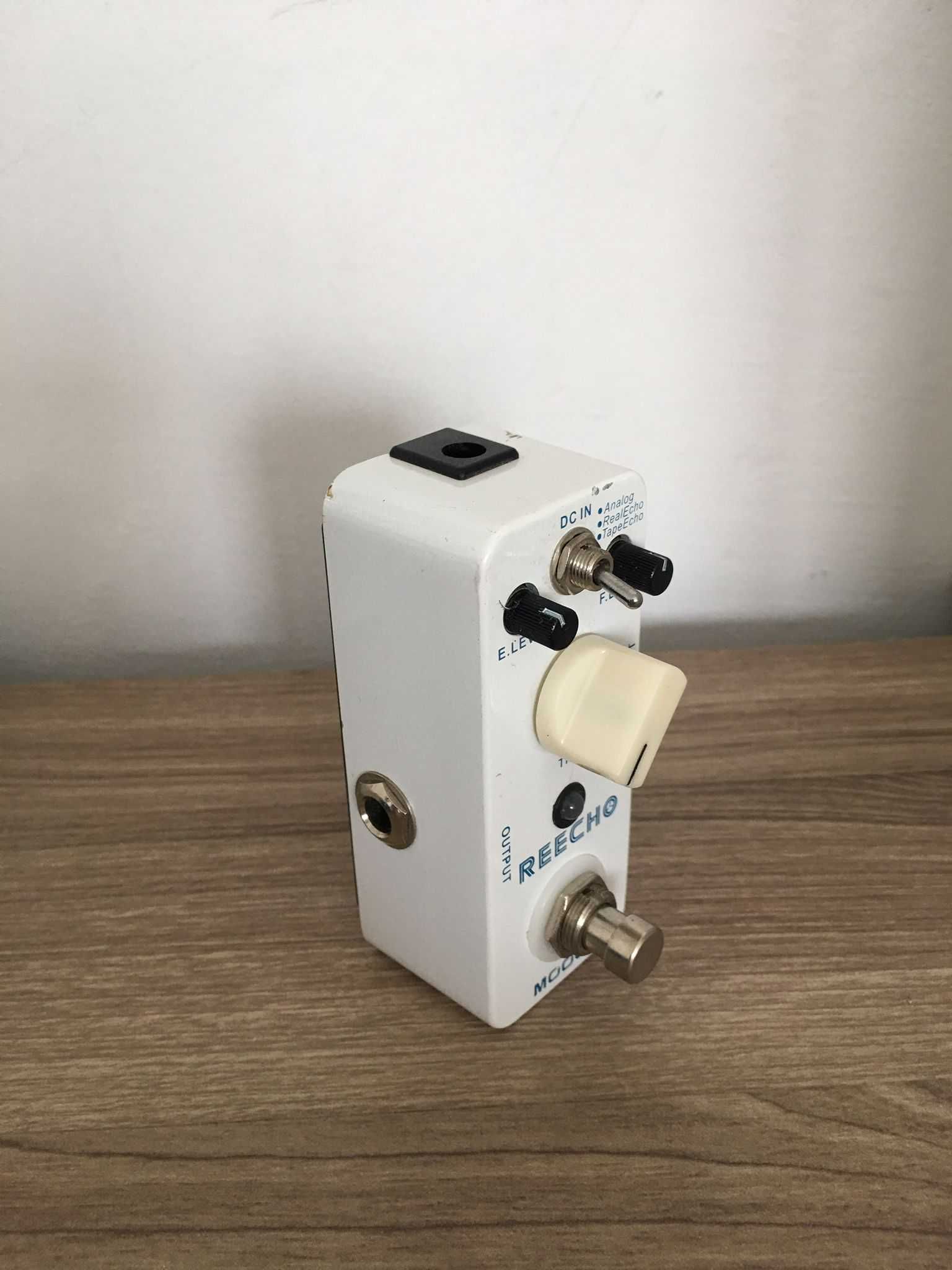 Reecho Mooer Guitar Pedal
White