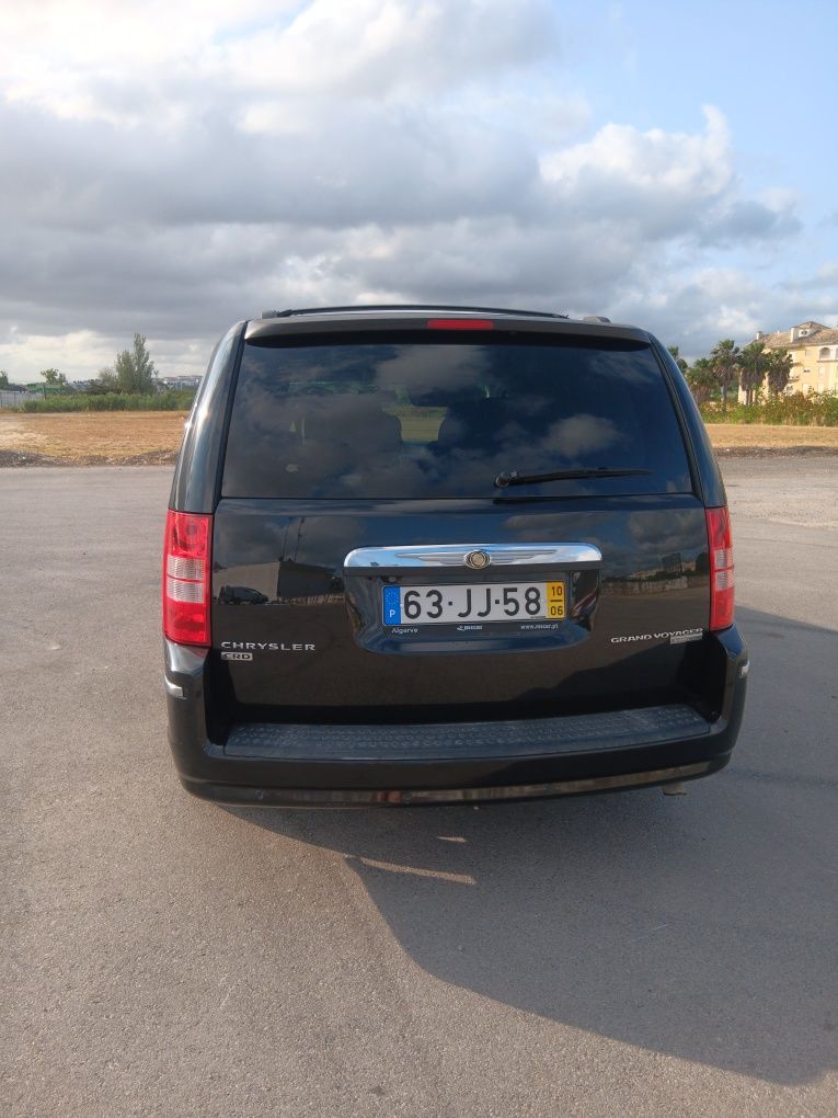 Chrysler Grand Voyager 2010 poucos km