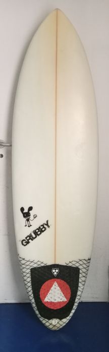 Surfboard 5'10 32L