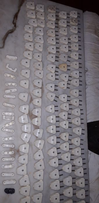 Lote de Material Eléctrico Novo