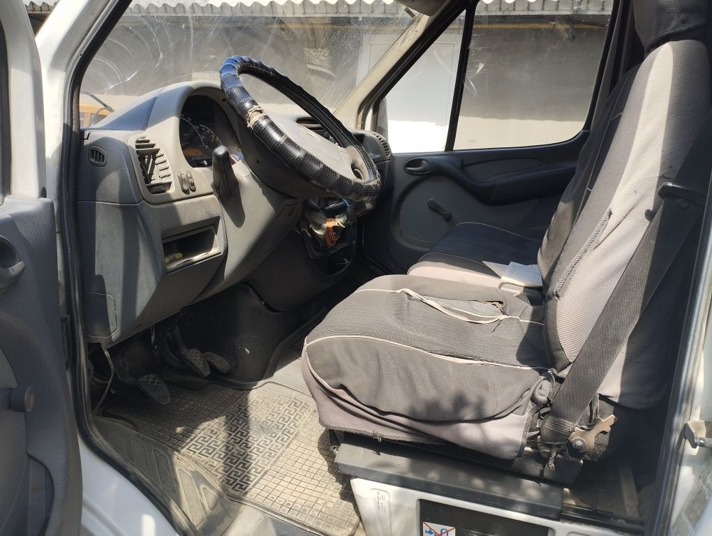 Sprinter спрінтер 208 груз