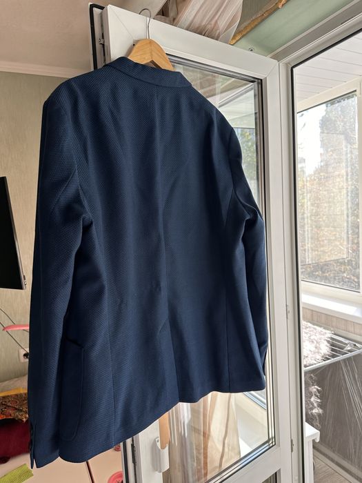 Продам пиджак Hugo Boss Оригинал!