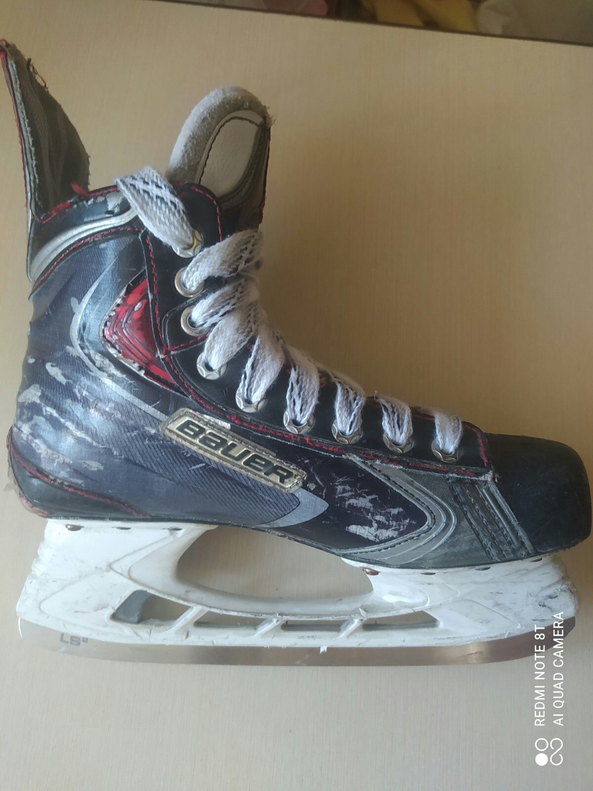 Хоккейные коньки Bauer Vapor X100 5,5D