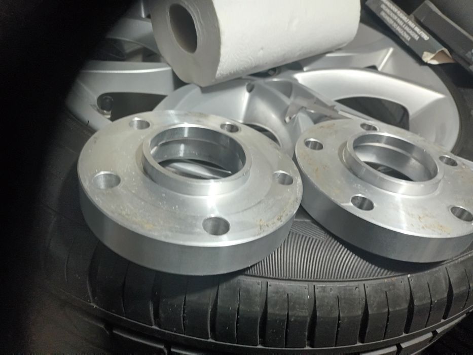 Dystanse 120 x5 25mm bmw