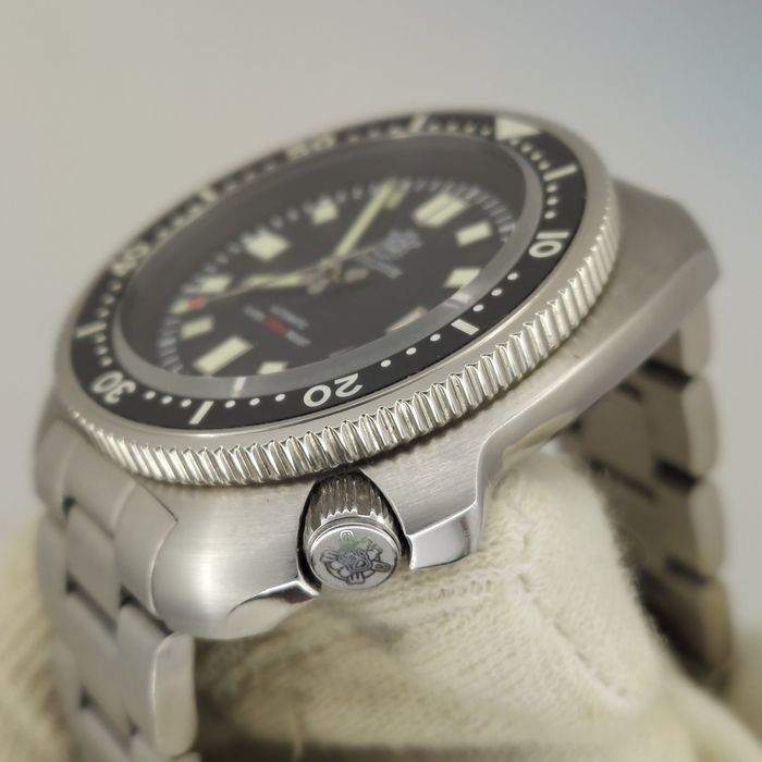 Steeldive Seiko Automatic Diver 200m