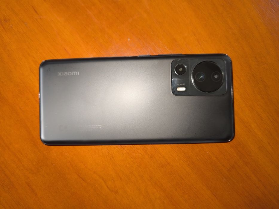 Продам телефон Xiaomi 13 Lite