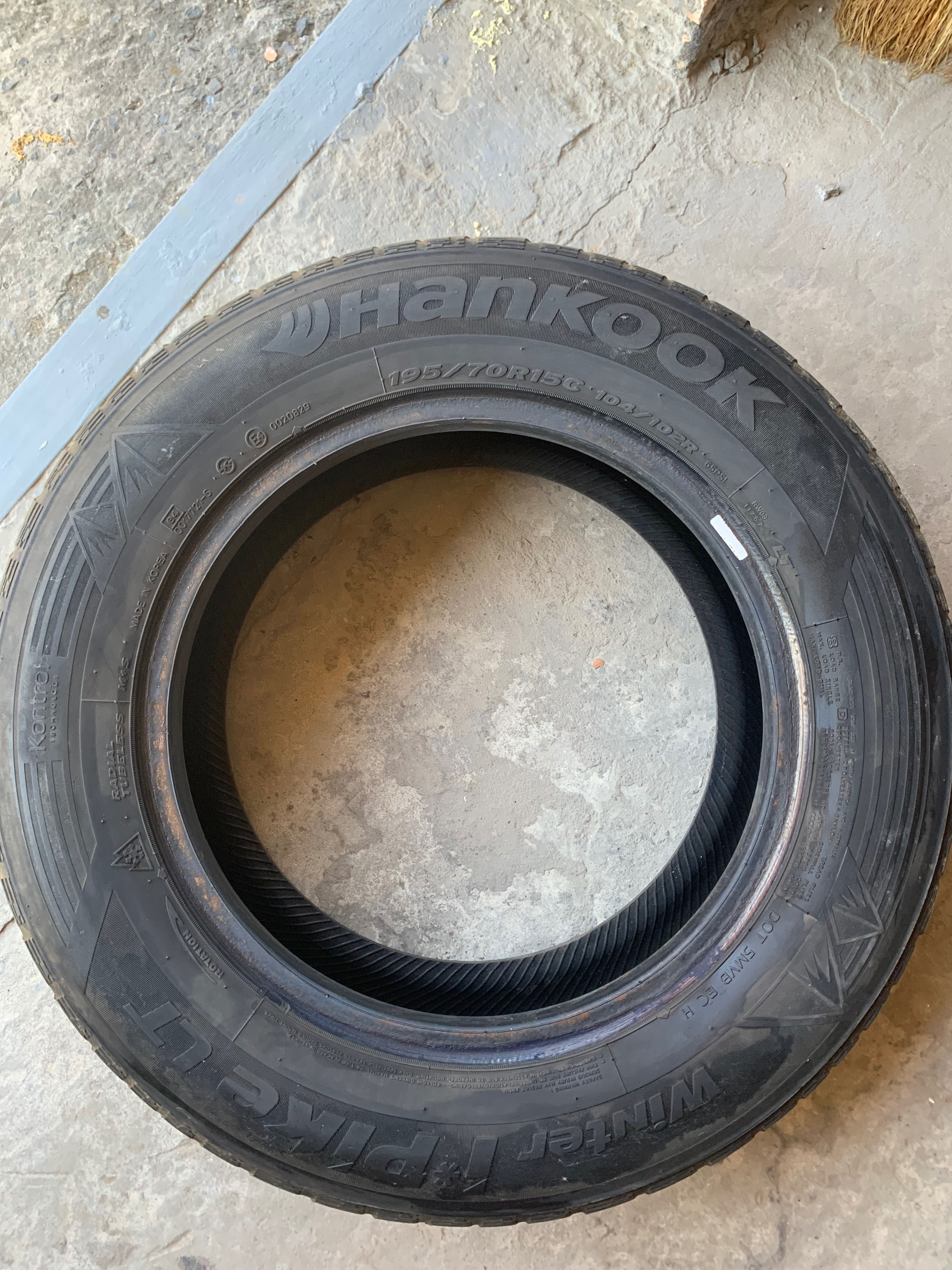 Шини HANKOOK 195/70 r15c б/у