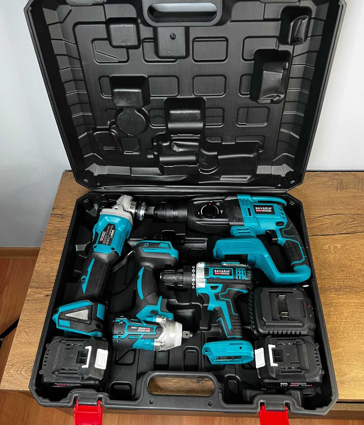 Nowy Zestaw Elektronarzedzi 4w1