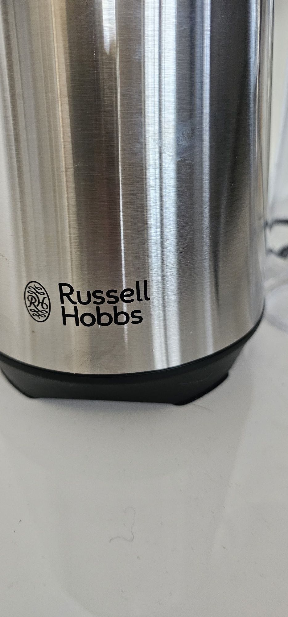 Nowy blender kilichowy z butelka Russell Hobbs